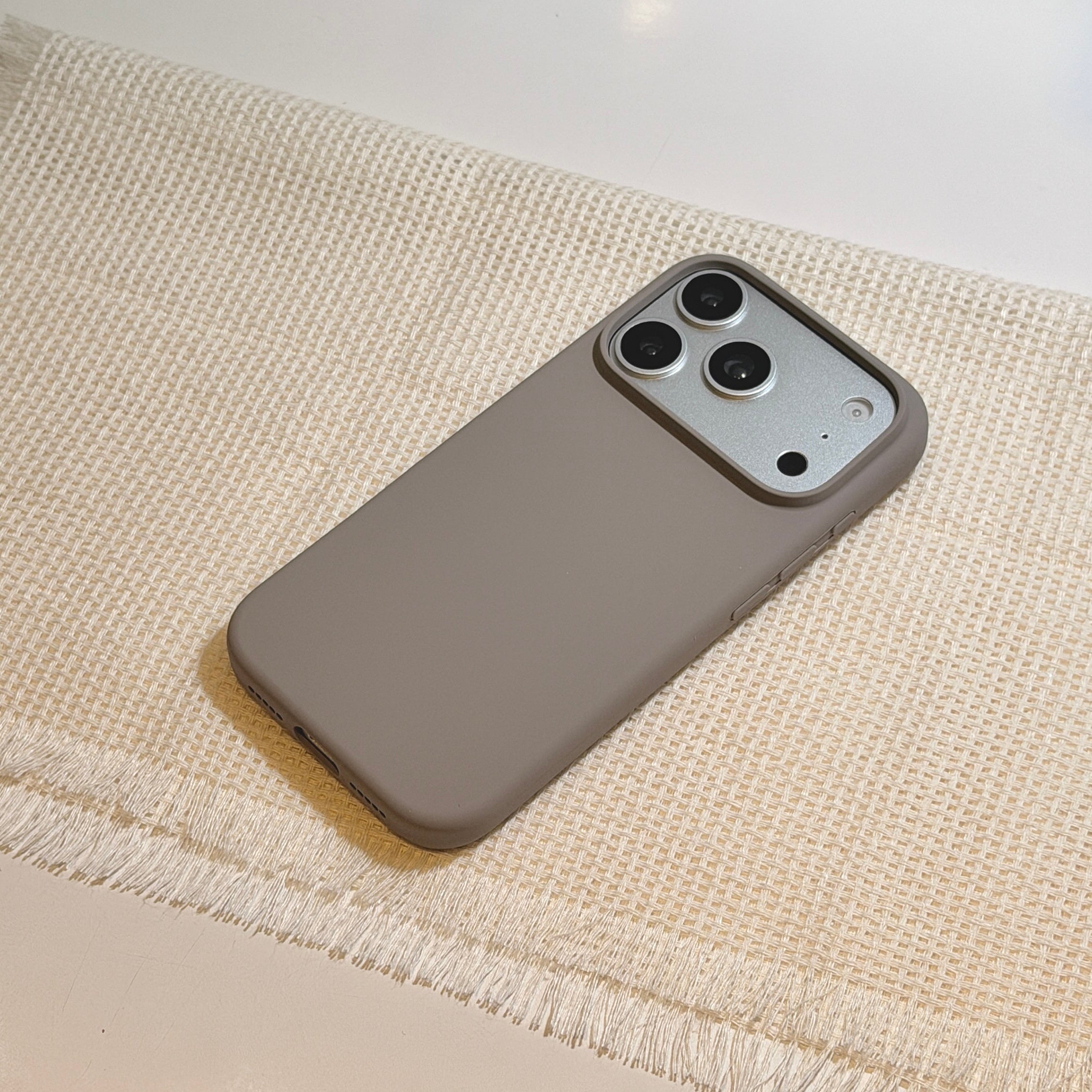 iPhone Magsafe Liquid Silicone Case