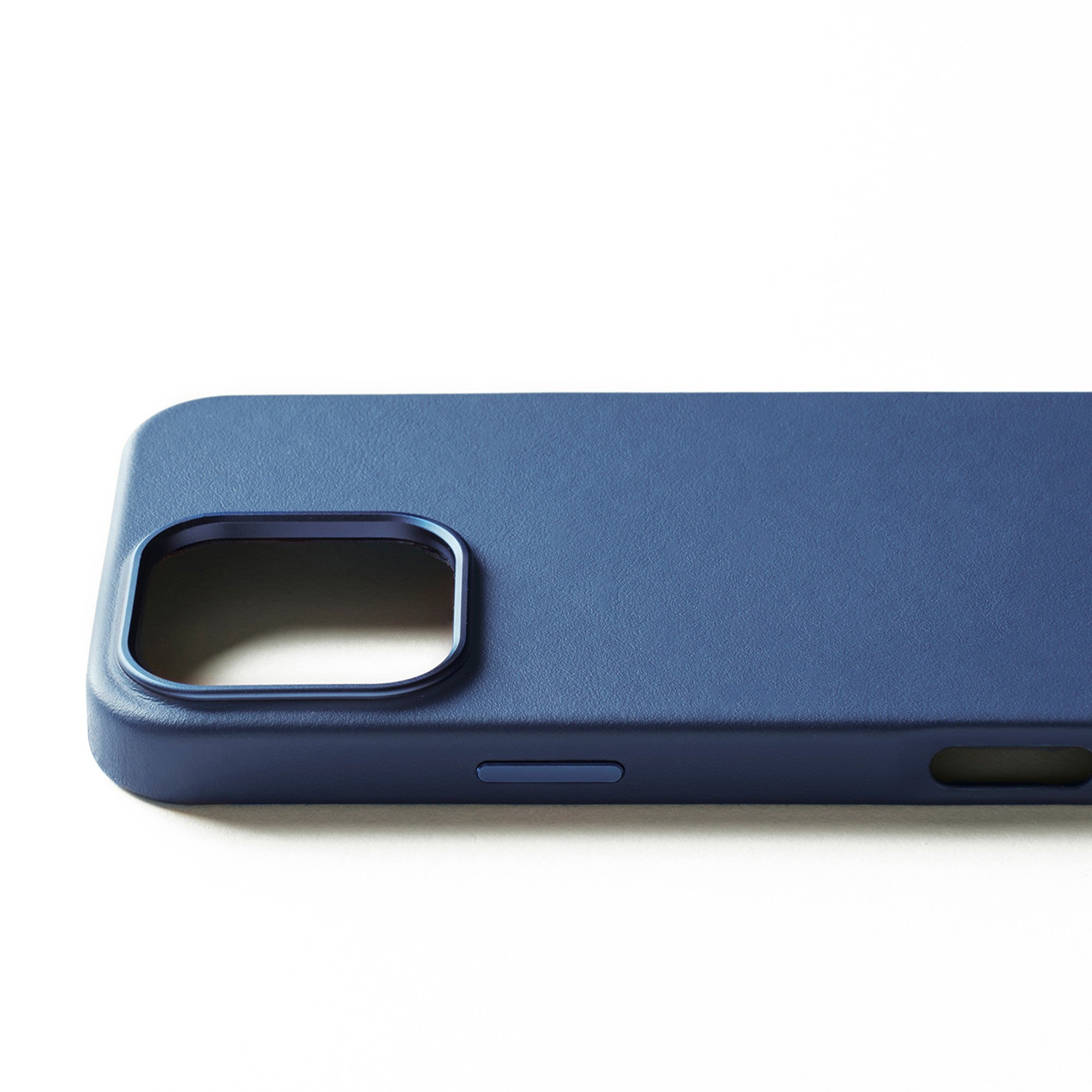 iPhone 16 Pro Max Mujjo Full Leather w/MagSafe Case - Monaco Blue - 15-13835